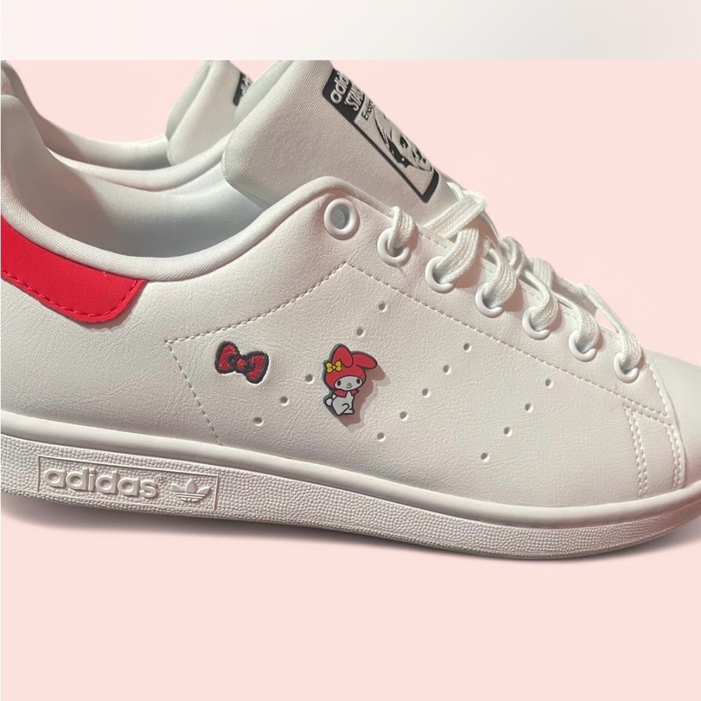 Adidas White with Hello Kitty design Sneakers Classic Style - Picture 7 of 7